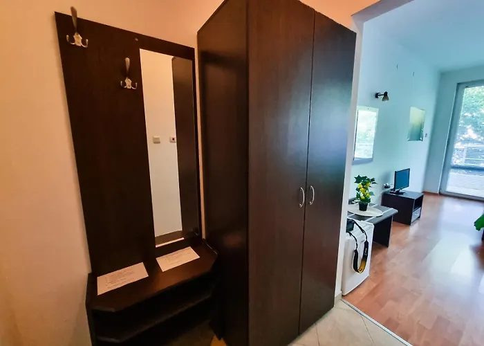 Apartment Nev Getaway For 2 Burgas