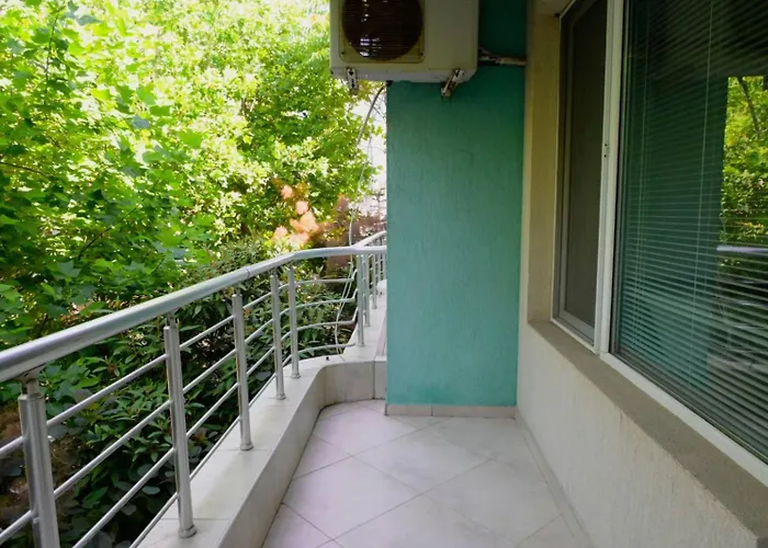 Nev Getaway For 2 Burgas