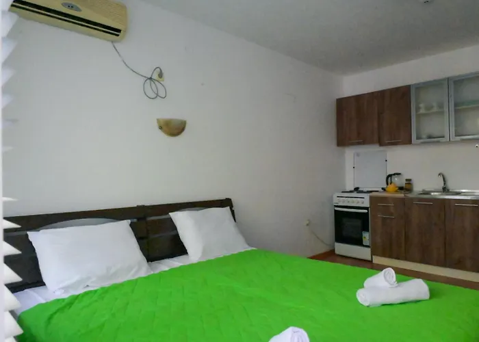 Nev Getaway For 2 * Μπουργκάς