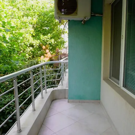 Nev Getaway For 2 Burgas